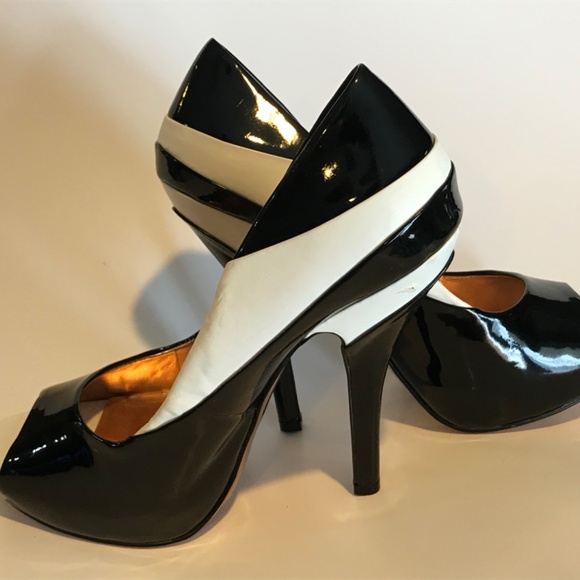 Ladies platform heels - Picture 6 of 6